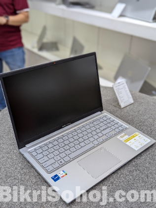 Asus vivobook, 20 days used only,fresh condition